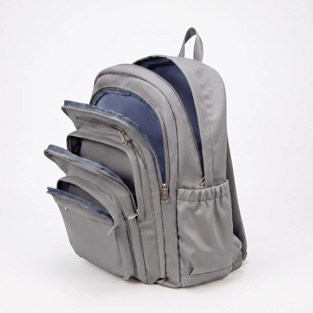 Momo | Mochila con varios bolsillos y bolsillo frontal amplio
